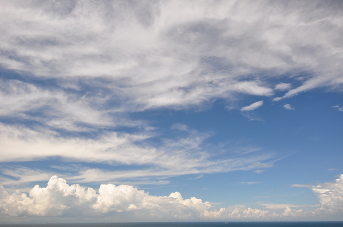 空と海